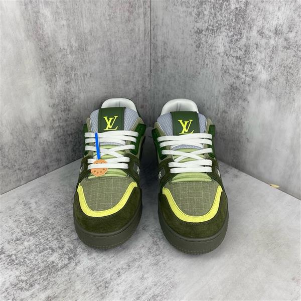 20251128154045578 390